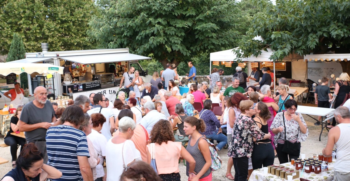 Marchés Nocturnes en Pays d’Uzès et du Pont du Gard